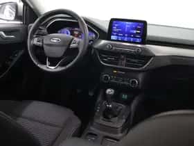 Ford Focus (2021) thumbnail 9