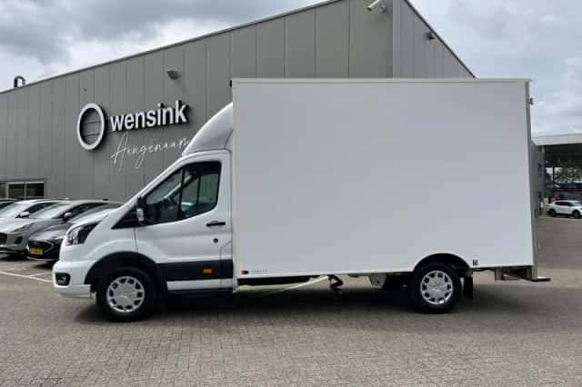 Ford Transit (2024) thumbnail 2