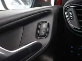 Ford Fiesta (2018) thumbnail 34