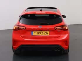 Ford Focus (2023) thumbnail 4