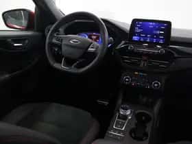 Ford Kuga (2022) thumbnail 9