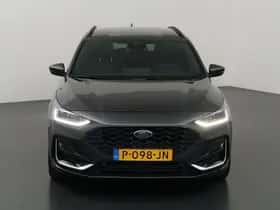 Ford Focus (2022) thumbnail 3