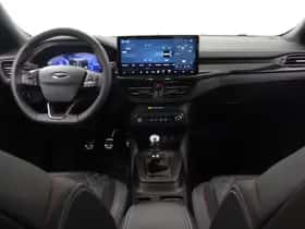 Ford Focus (2022) thumbnail 8