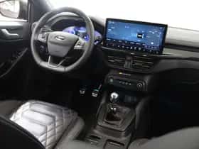 Ford Focus (2022) thumbnail 9