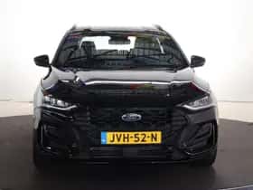 Ford Focus (2023) thumbnail 3