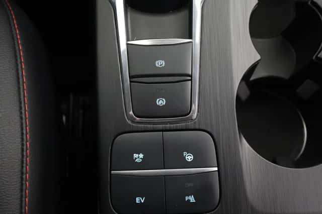 Ford Kuga (2023) thumbnail 26