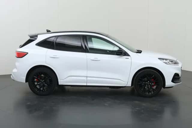 Ford Kuga (2023) thumbnail 6