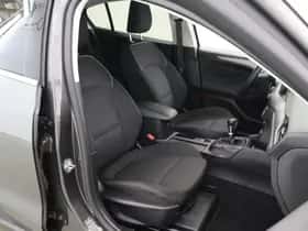 Ford Focus (2023) thumbnail 10