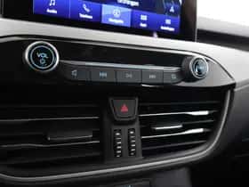 Ford Kuga (2022) thumbnail 21
