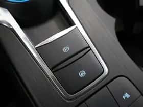 Ford Kuga (2022) thumbnail 25