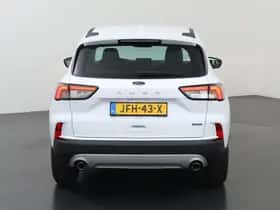 Ford Kuga (2022) thumbnail 4