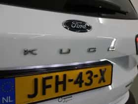 Ford Kuga (2022) thumbnail 38