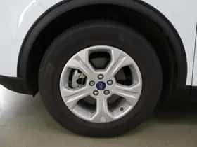 Ford Kuga (2022) thumbnail 40