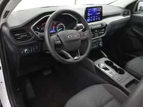 Ford Kuga (2022) thumbnail 7