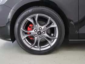 Ford Focus (2022) thumbnail 39