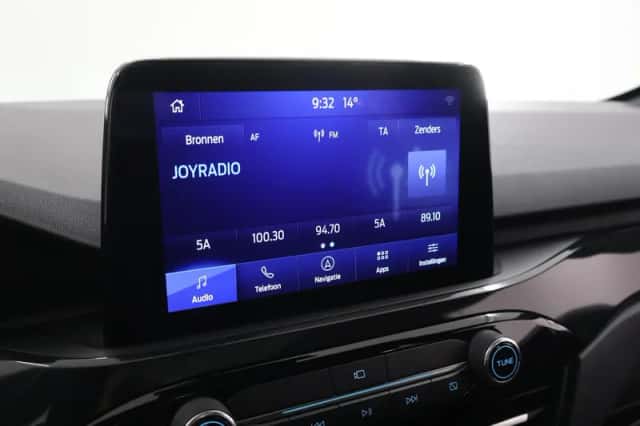 Ford Kuga (2022) thumbnail 16