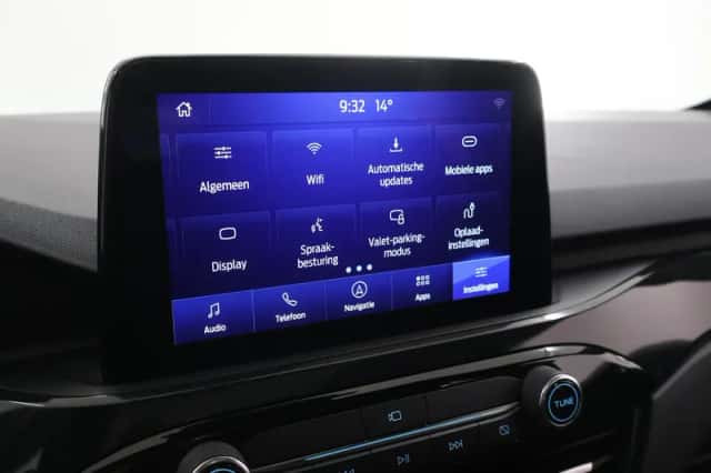 Ford Kuga (2022) thumbnail 20