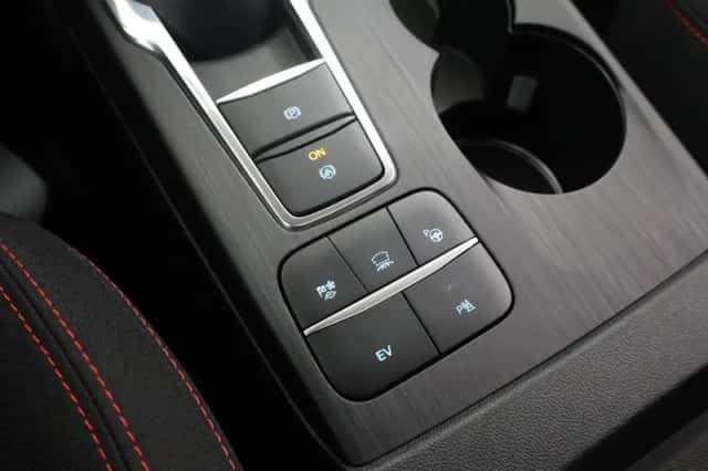 Ford Kuga (2022) thumbnail 26