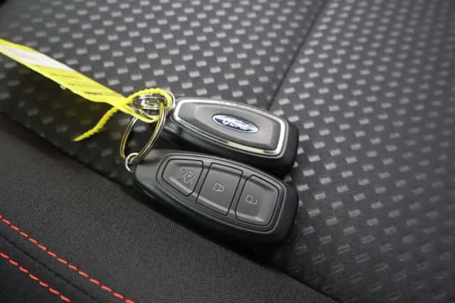 Ford Kuga (2022) thumbnail 28