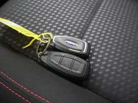 Ford Kuga (2022) thumbnail 28