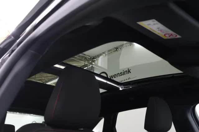Ford Kuga (2022) thumbnail 29
