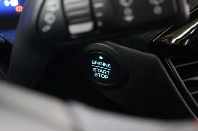 Ford Kuga (2022) thumbnail 30