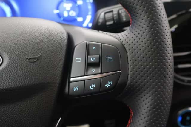 Ford Kuga (2022) thumbnail 31