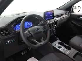 Ford Kuga (2022) thumbnail 7