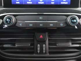 Ford Kuga (2023) thumbnail 25