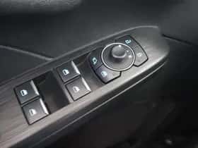 Ford Kuga (2023) thumbnail 37