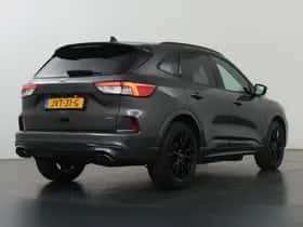 Ford Kuga (2023) thumbnail 2