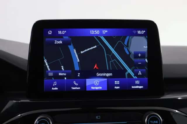Ford Kuga (2023) thumbnail 14