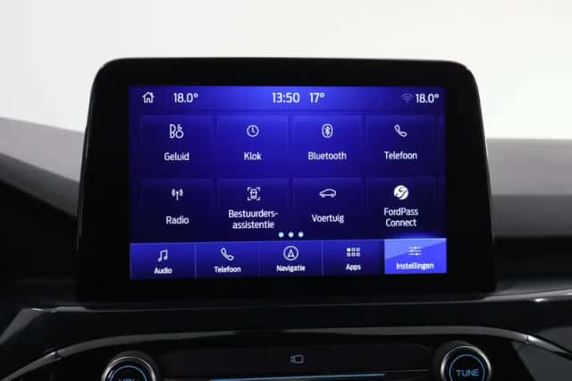Ford Kuga (2023) thumbnail 19