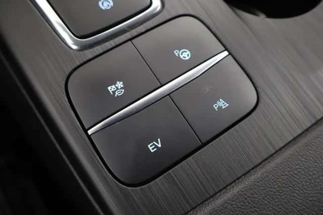 Ford Kuga (2023) thumbnail 28