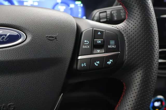 Ford Kuga (2023) thumbnail 31