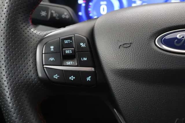 Ford Kuga (2023) thumbnail 33