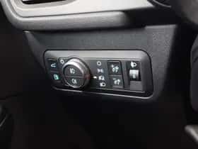 Ford Kuga (2023) thumbnail 35
