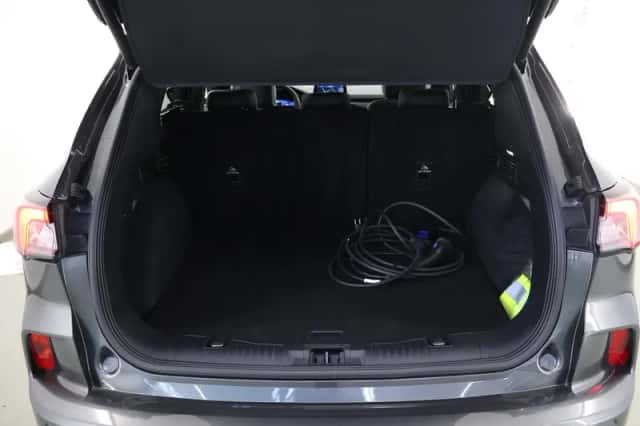 Ford Kuga (2023) thumbnail 39