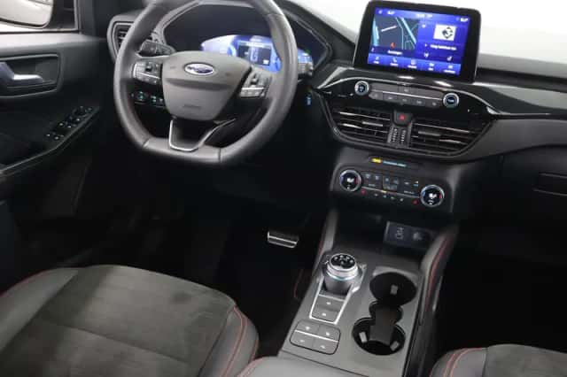 Ford Kuga (2023) thumbnail 9