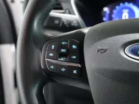 Ford Kuga (2022) thumbnail 17