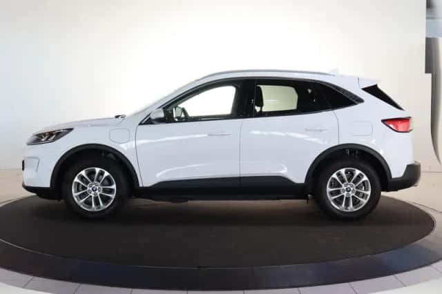 Ford Kuga (2022) thumbnail 5