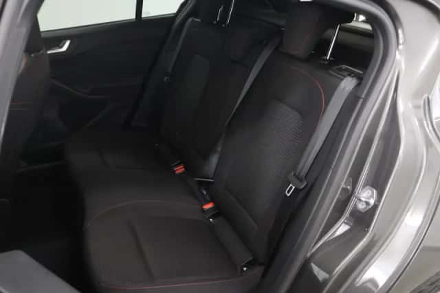 Ford Focus (2022) thumbnail 11