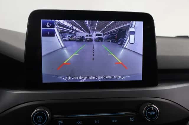 Ford Focus (2022) thumbnail 14