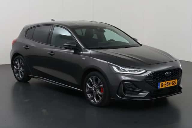 Ford Focus (2022) thumbnail 23
