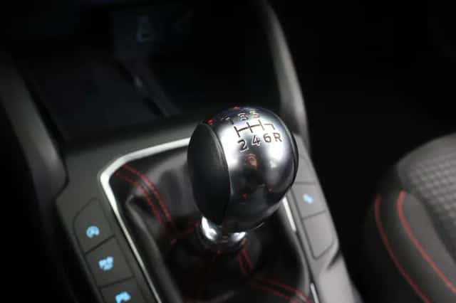 Ford Focus (2022) thumbnail 24