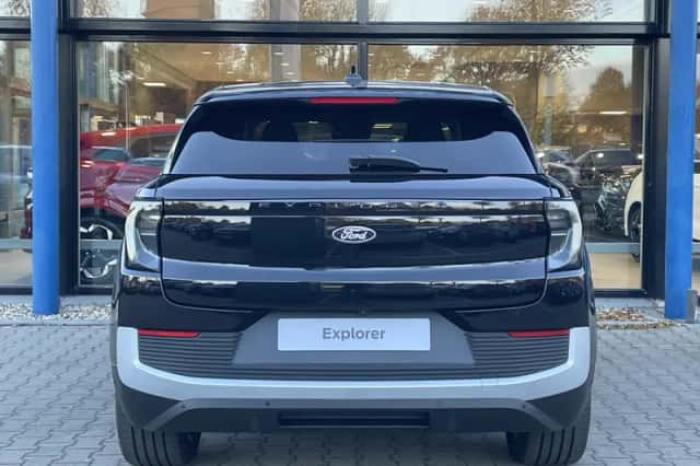 Ford Explorer (2026) thumbnail 6
