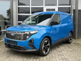 Ford E-Transit Courier (2025) thumbnail 3