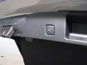 Ford Kuga (2025) thumbnail 17