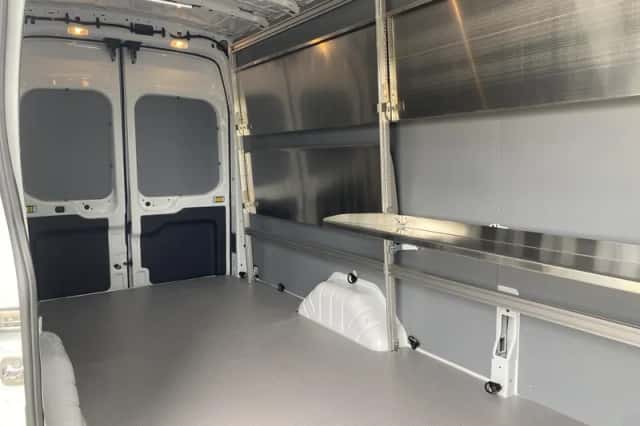 Ford E-Transit (2026) thumbnail 21