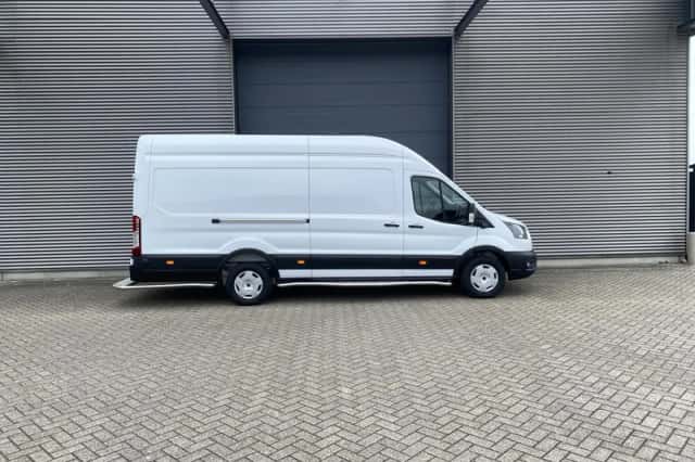 Ford E-Transit (2026) thumbnail 5